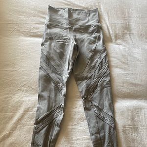 Alo Yoga Mesh Leggings